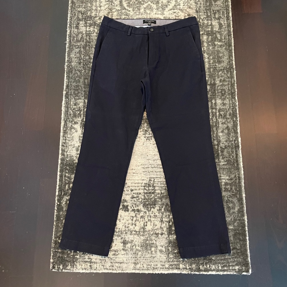 Banana republic chinos, excellent condition 33x30